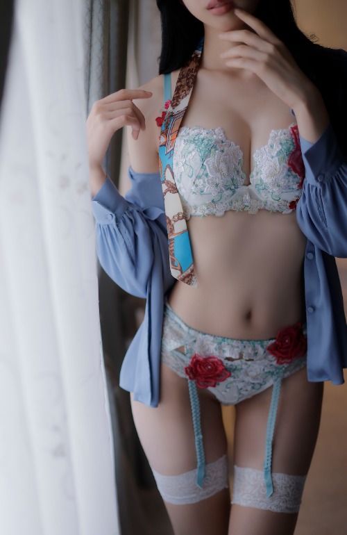 妃【キサキ】 4