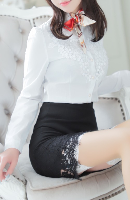 詩乃【シノ】 2